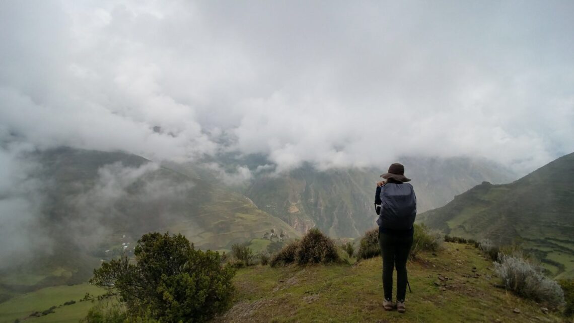 hiking in peru, what it means to be a traveler vs. a tourist