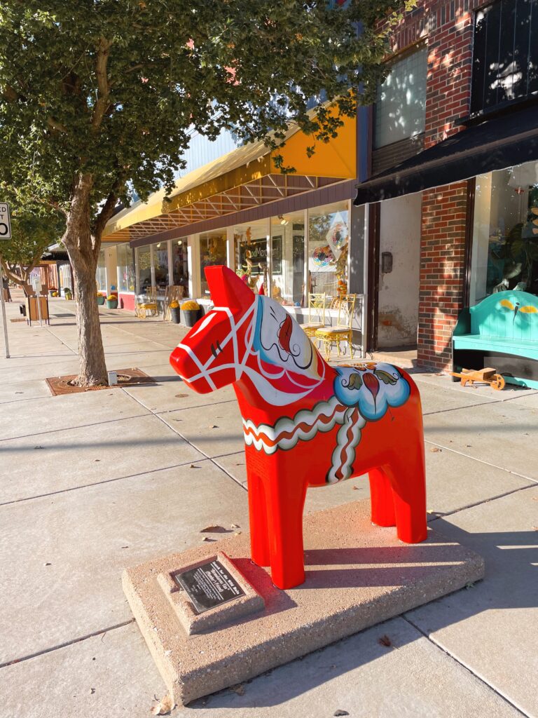 red dala horse in lindsborg kansas