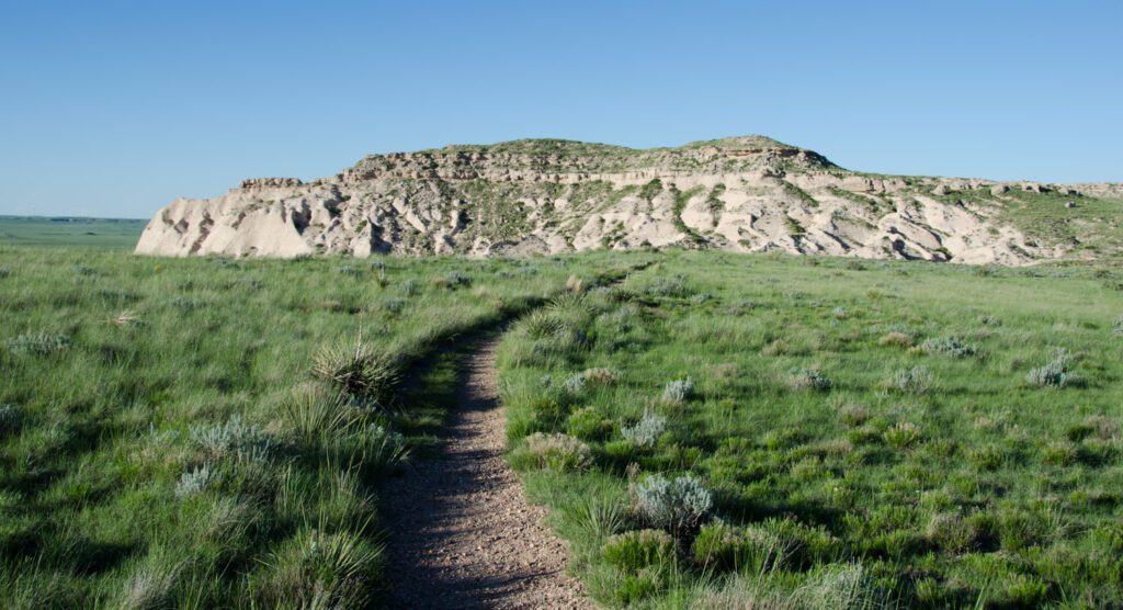 hiking the Pawnee Buttes trail