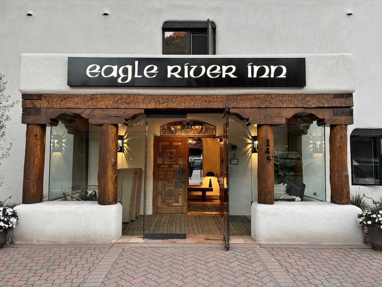 Eagle River Inn