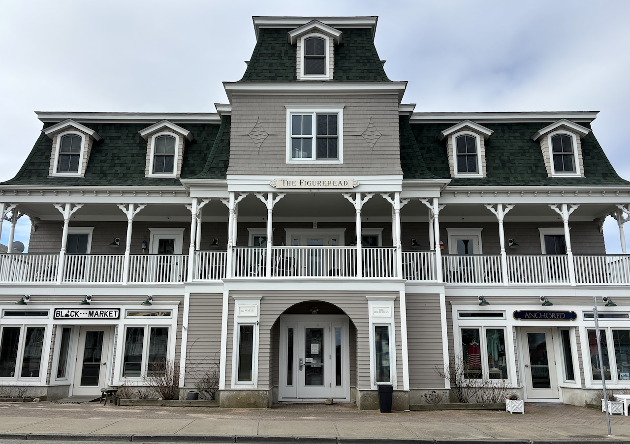 Block Island shops