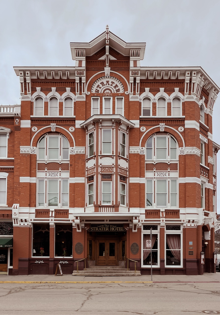 haunted hotels in Colorado, Strater Hotel