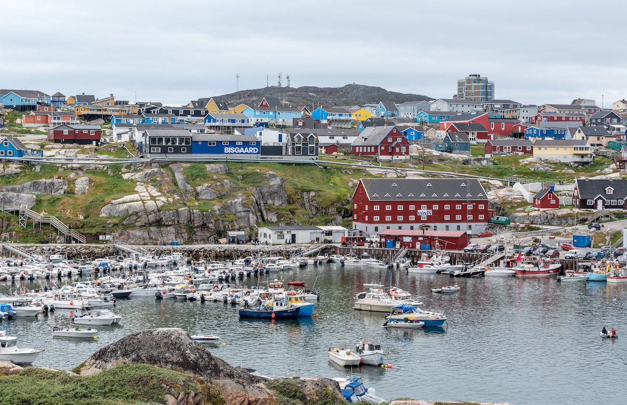 the colorful houses in Greenland