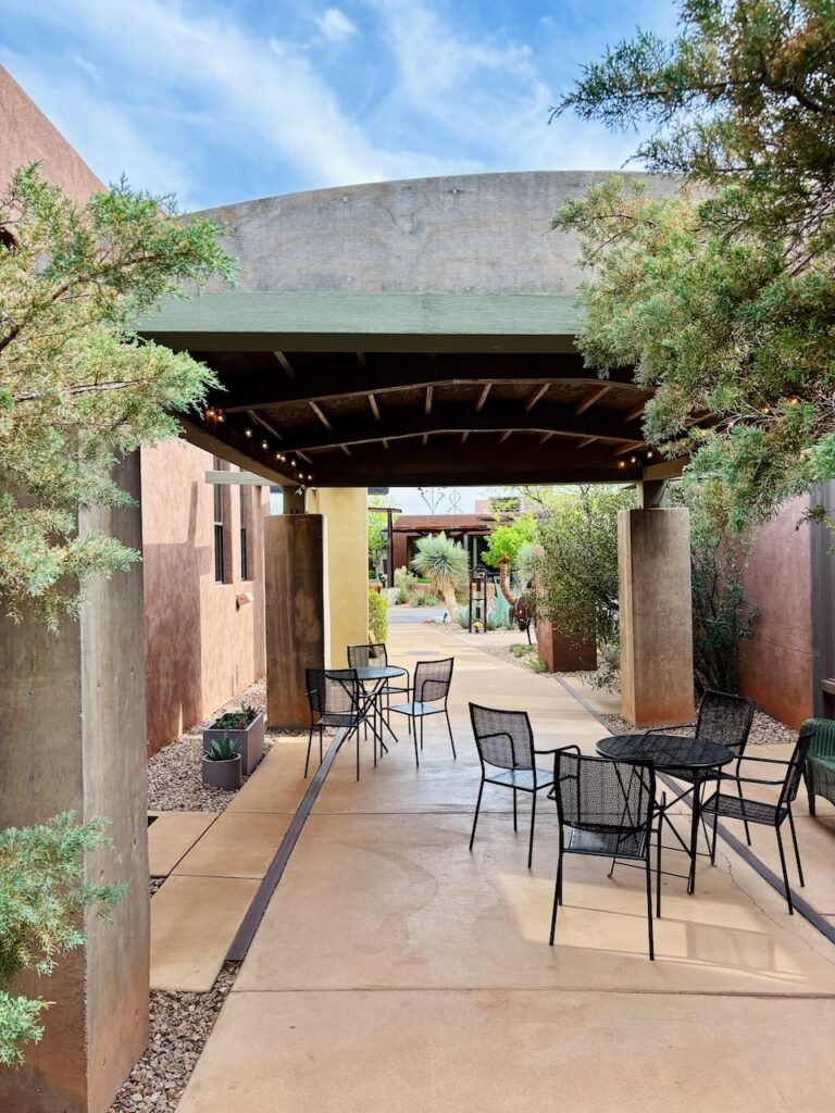Things to do Near Zion National Park kayenta art village