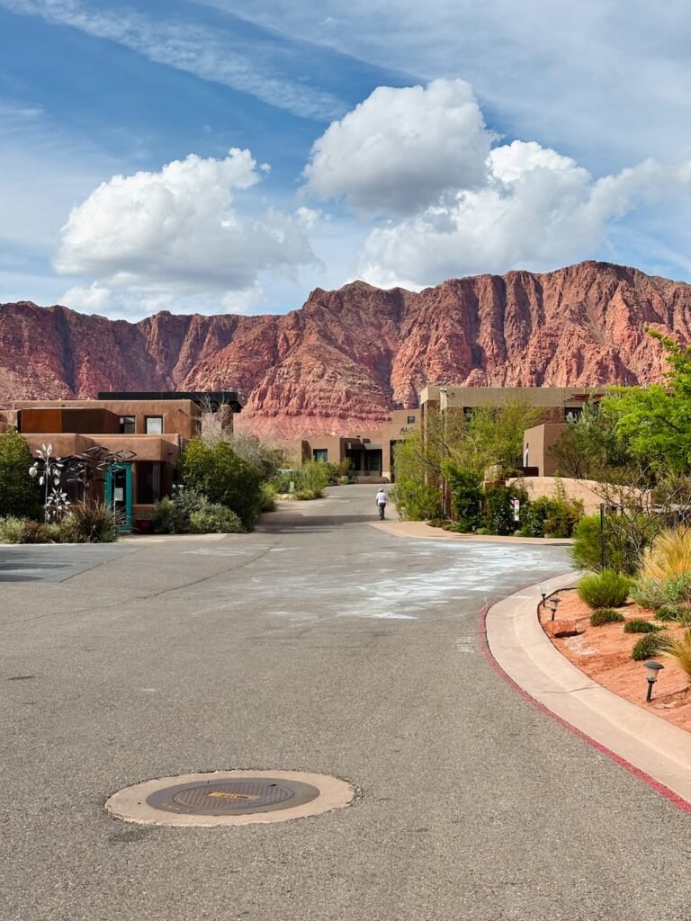 Things to do Near Zion National Park kayenta art village